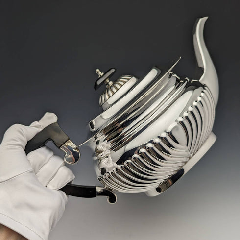 English vintage silver plated teapot Viners